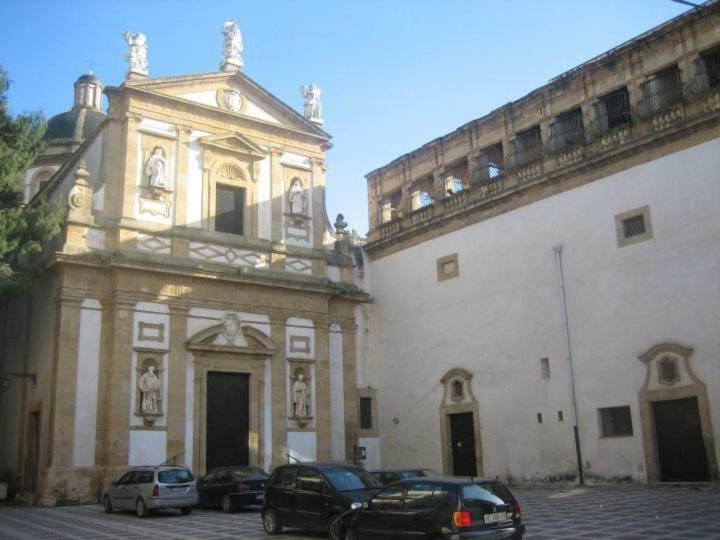 Case Vazzana - Cortile Sant'Agostino Mazara del Vallo Exterior foto